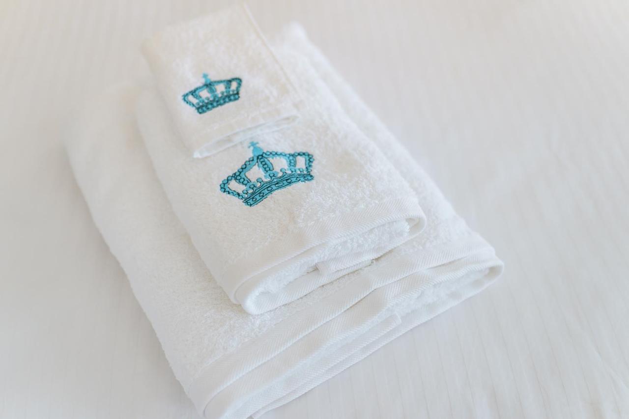 My Crown Suite, Hydra Port Bagian luar foto